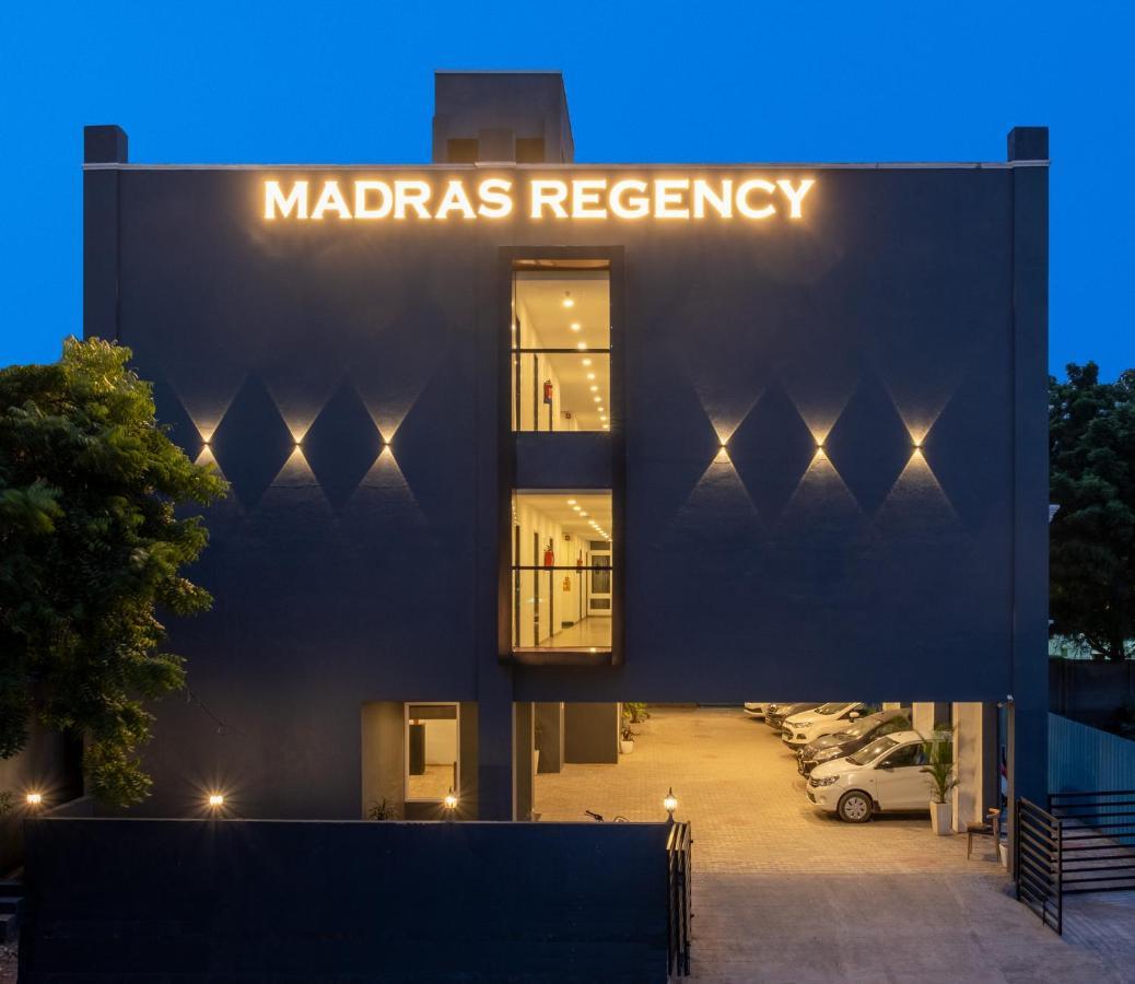 Hotel Madras Regency Zewnętrze zdjęcie